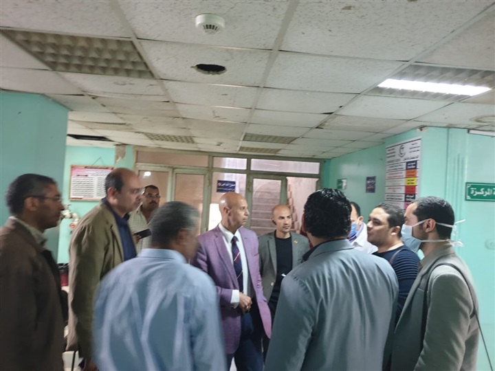 وكيل وزارة الصحة بالشرقية يتفقد مستشفي القنايات المركزي لتطوير ورفع كفاءة الخدمة الطبية بها