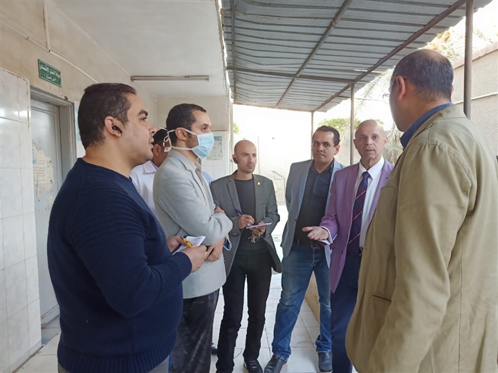 وكيل وزارة الصحة بالشرقية يتفقد مستشفي القنايات المركزي لتطوير ورفع كفاءة الخدمة الطبية بها