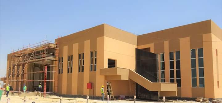 رئيس جامعة الزقازيق يتفقد مشروع إنشاء المستشفي الجامعي بالعاشر من رمضان 