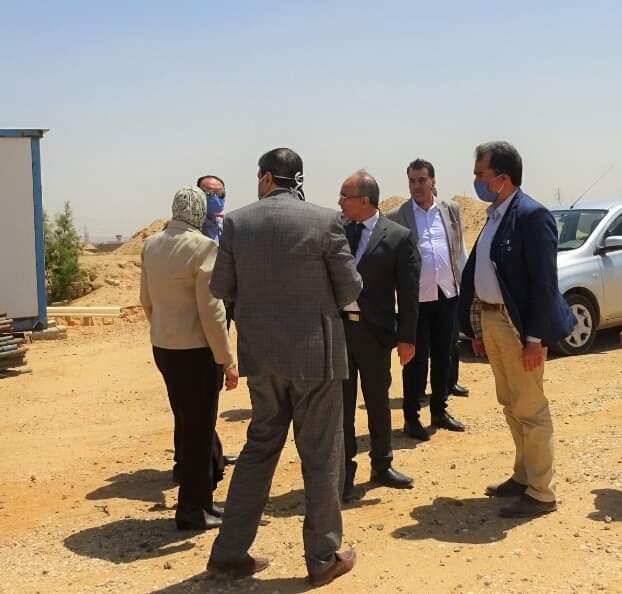 رئيس جامعة الزقازيق يتفقد مشروع إنشاء المستشفي الجامعي بالعاشر من رمضان 