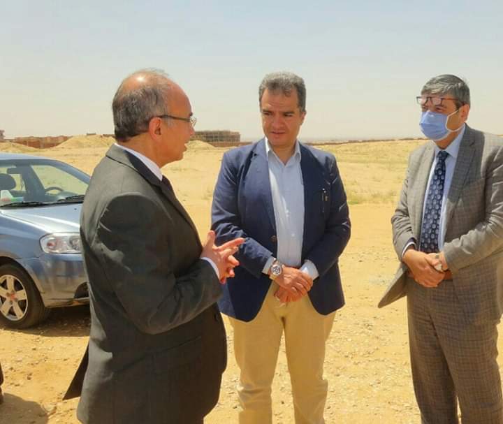 رئيس جامعة الزقازيق يتفقد مشروع إنشاء المستشفي الجامعي بالعاشر من رمضان 