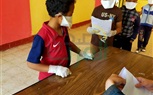 بالصور.. بدء تسليم أبحاث 3 ابتدائي وأولي إعدادي بمدارس كفر الشيخ وسط إجراءات احترازية