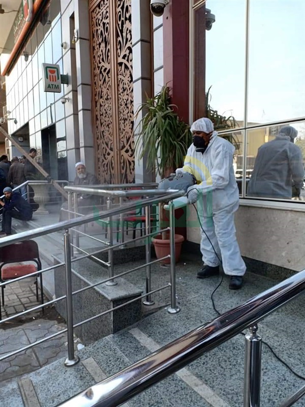 محافظ الجيزة: تطهير وتعقيم 5000 منشأة وشارع بالأحياء والمراكز والمدن محافظ الجيزة: تطهير وتعقيم 5000 منشأة وشارع بالأحياء والمراكز والمدن