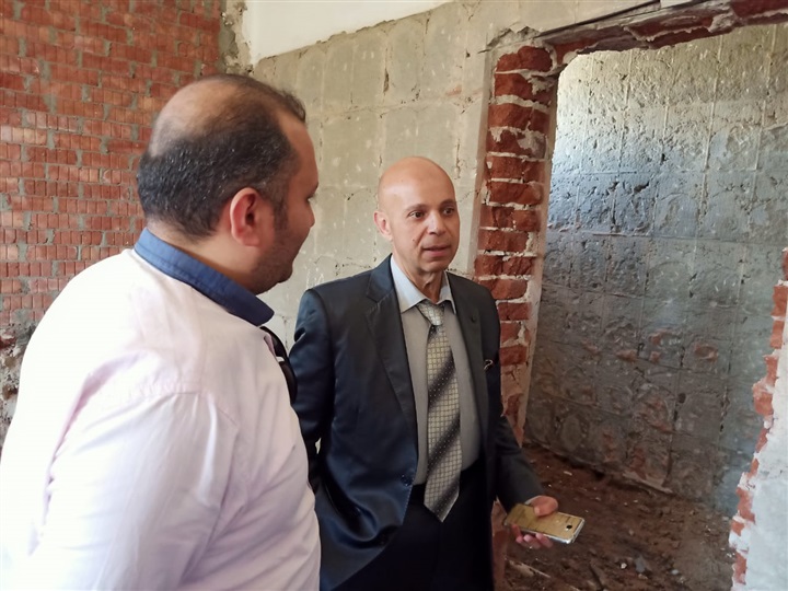 وكيل وزارة الصحة بالشرقية يتابع أعمال التطوير بمستشفي الأمراض الصدرية بالزقازيق