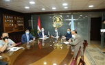 بالصور.. محافظ كفر الشيخ يجتمع برؤساء المراكز والمدن عبر «الفيديو كونفرانس»
