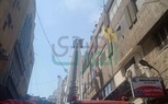 بالصور.. شلل مروري بالتوفيقية والدفع بسيارات الإطفاء للسيطرة على الحريق
