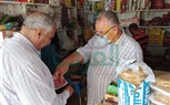 صور.. إعدام 772 كيلو مواد غذائية 
