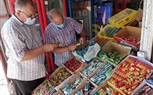 صور.. إعدام 772 كيلو مواد غذائية 