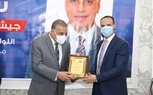 محافظ سوهاج يكرم 37 من العاملين بالقطاع الطبي تقديرا لجهودهم خلال مواجهة جائحة كورونا