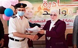 أمن كفر الشيخ يسلم مساعدات مالية للطلاب غير القادرين ضمن 
