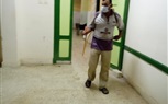 صور.. تطهير وتعقيم لجان الانتخابات بعد تصويت اليوم الأول بكفر الشيخ