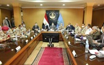 صور.. محافظ كفر الشيخ يتابع فتح اللجان وانتظام التصويت من غرفة العمليات الرئيسية 