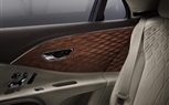 ‏Bentley Flying Spur الجديدة كلّياً تتألّق عبر ألواح خشبية ثلاثية الأبعاد هي الأولى من نوعها في العالم