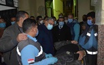 محافظ المنيا يتابع حالة المصابين في حادث تصادم 3 سيارات بالطريق الشرقي
