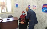 وكيل وزارة الصحة بالشرقية يتابع فاعليات تطعيم المواطنين بلقاح كورونا بمكتب صحة ثان الزقازيق 