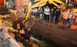 رئيس مياه الاسكندرية يتابع أعمال إصلاح خط المياه بالطريق الصحراوى