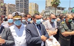 محافظ البحيرة وقائد المنطقة الشمالية يشهدان جنازة الشهيد خالد العريان وسط هتافات الآلاف من المنددين بالإرهاب 