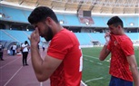 لاعبو الأهلي يغادرون ملعب المباراة بعد تعرضهم للاختناق