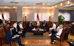 وزير الرياضة يلتقي وفد الاتحاد الدولي للدراجات لبحث استعدادات استضافة مصر لبطولة العالم