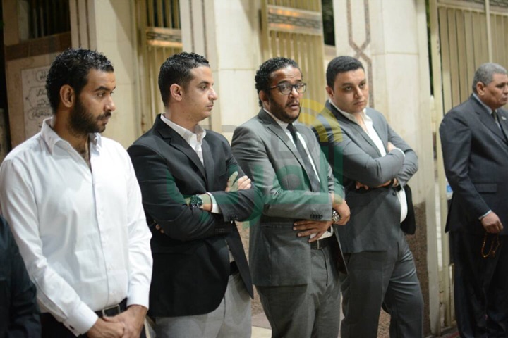 بالصور.. نجوم الفن والإعلام في عزاء محسن محمود بالصور.. نجوم الفن والإعلام في عزاء محسن محمود