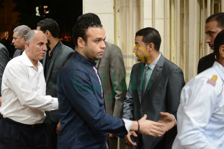 بالصور.. نجوم الفن والإعلام في عزاء محسن محمود بالصور.. نجوم الفن والإعلام في عزاء محسن محمود