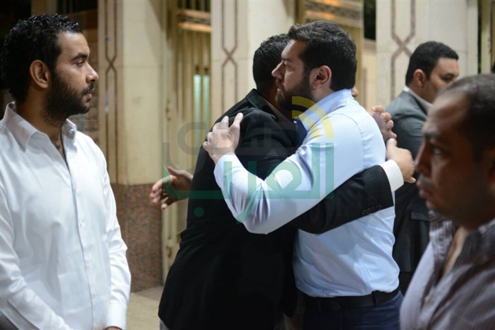 بالصور.. نجوم الفن والإعلام في عزاء محسن محمود بالصور.. نجوم الفن والإعلام في عزاء محسن محمود