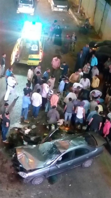 بالصور.. سقوط سياره من أعلى كوبري أكتوبر يسفر عن إصابة شخصين