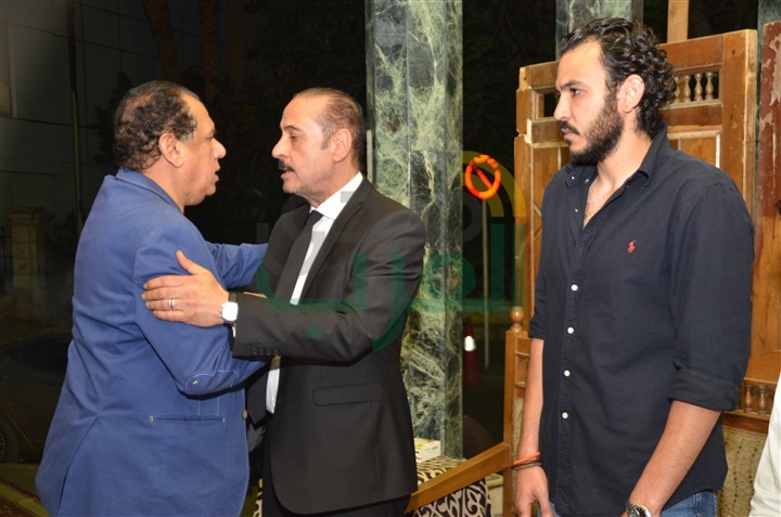 بالصور .. بدء مراسم عزاء نجل المنتج عمرو مكين بالصور .. بدء مراسم عزاء نجل المنتج عمرو مكين