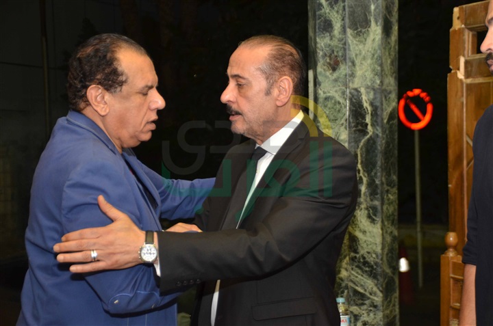 بالصور .. بدء مراسم عزاء نجل المنتج عمرو مكين بالصور .. بدء مراسم عزاء نجل المنتج عمرو مكين