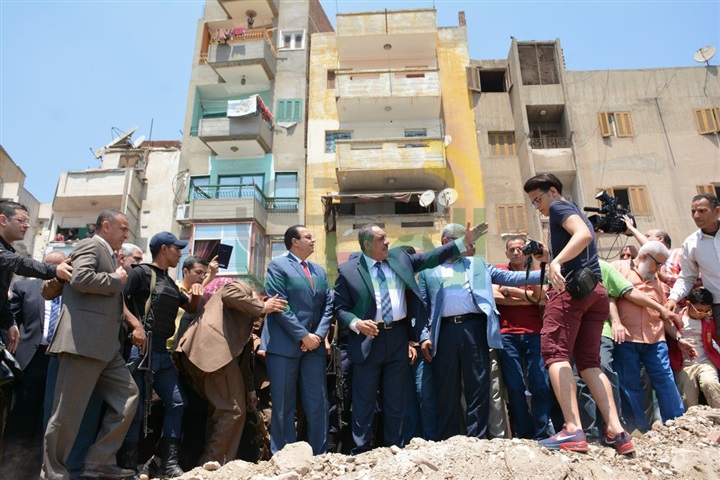 بالصور.. جولة تفقدية لمحافظ الدقهلية بشربين وافتتاح وحدة الاسعاف الجديدة