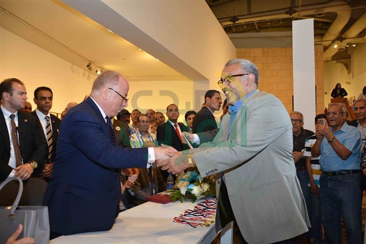 بالصور.. النمنم يفتتح الملتقي الدولي لفنون الكاريكاتير بالصور.. النمنم يفتتح الملتقي الدولي لفنون الكاريكاتير