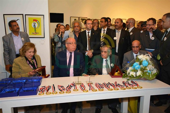بالصور.. النمنم يفتتح الملتقي الدولي لفنون الكاريكاتير بالصور.. النمنم يفتتح الملتقي الدولي لفنون الكاريكاتير