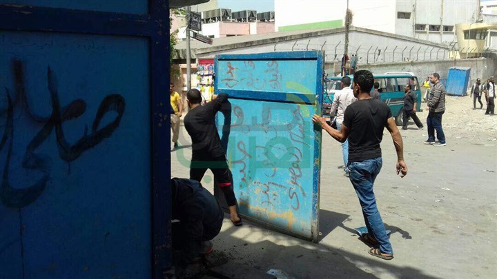 بالصور.. محافظة الإسكندرية تزيل التعديات بمنطقة العوايد وسيدى بشر