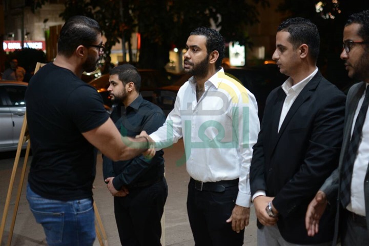 بالصور.. نجوم الفن والإعلام في عزاء محسن محمود بالصور.. نجوم الفن والإعلام في عزاء محسن محمود