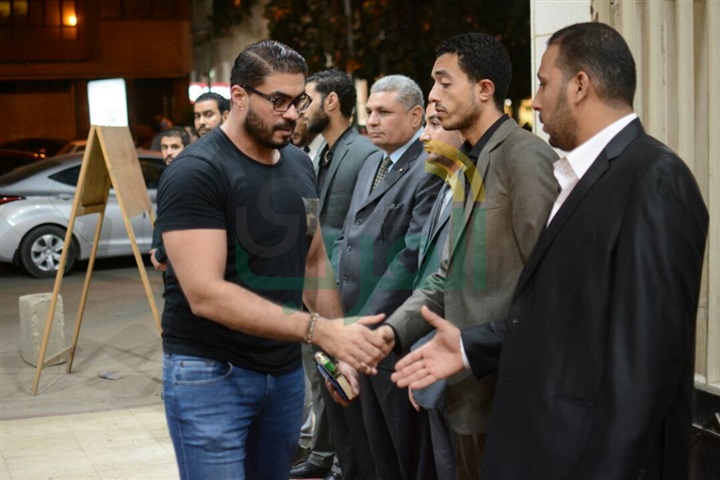بالصور.. نجوم الفن والإعلام في عزاء محسن محمود بالصور.. نجوم الفن والإعلام في عزاء محسن محمود