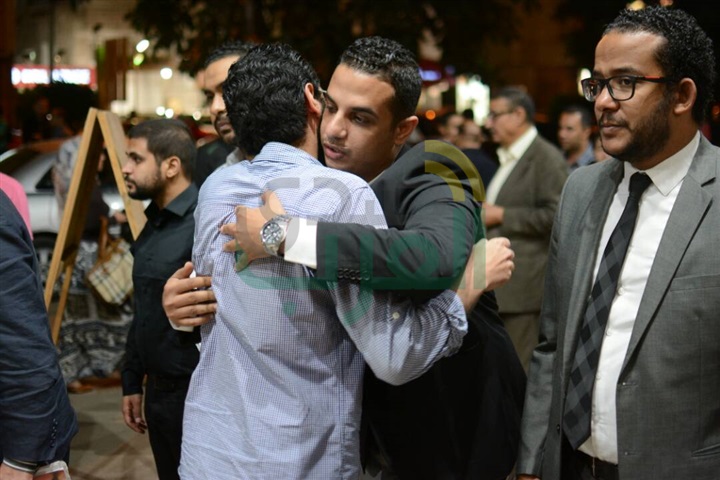 بالصور.. نجوم الفن والإعلام في عزاء محسن محمود بالصور.. نجوم الفن والإعلام في عزاء محسن محمود