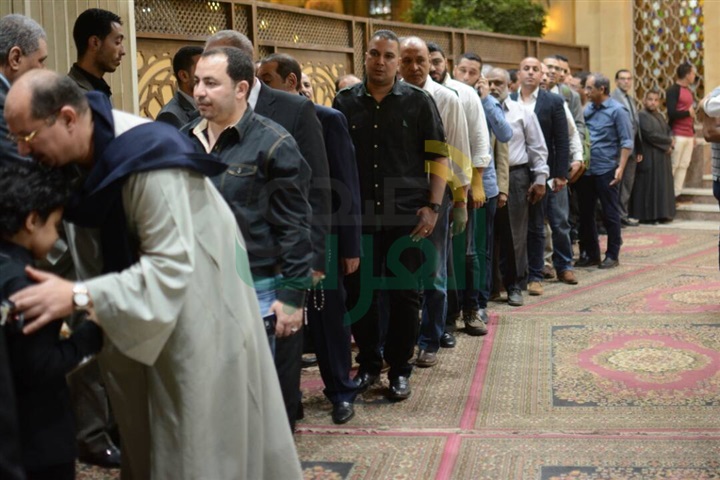 بالصور.. نجوم الفن والإعلام في عزاء محسن محمود بالصور.. نجوم الفن والإعلام في عزاء محسن محمود