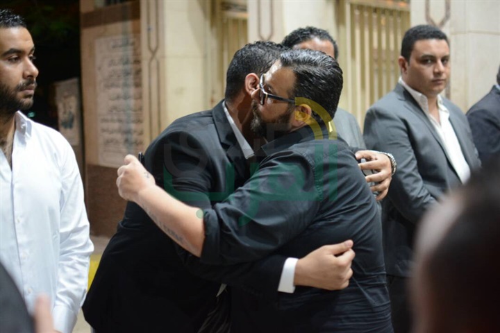 بالصور.. نجوم الفن والإعلام في عزاء محسن محمود بالصور.. نجوم الفن والإعلام في عزاء محسن محمود