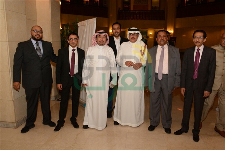 بالصور.. منح شهادات الدكتوراه الفخرية لـ محمد عبده وطلال وبدر بن عبد المحسن بالصور.. منح شهادات الدكتوراه الفخرية لـ محمد عبده وطلال وبدر بن عبد المحسن