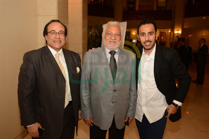 بالصور.. منح شهادات الدكتوراه الفخرية لـ محمد عبده وطلال وبدر بن عبد المحسن بالصور.. منح شهادات الدكتوراه الفخرية لـ محمد عبده وطلال وبدر بن عبد المحسن