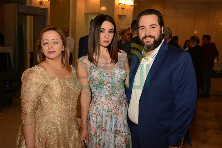 بالصور.. منح شهادات الدكتوراه الفخرية لـ محمد عبده وطلال وبدر بن عبد المحسن بالصور.. منح شهادات الدكتوراه الفخرية لـ محمد عبده وطلال وبدر بن عبد المحسن