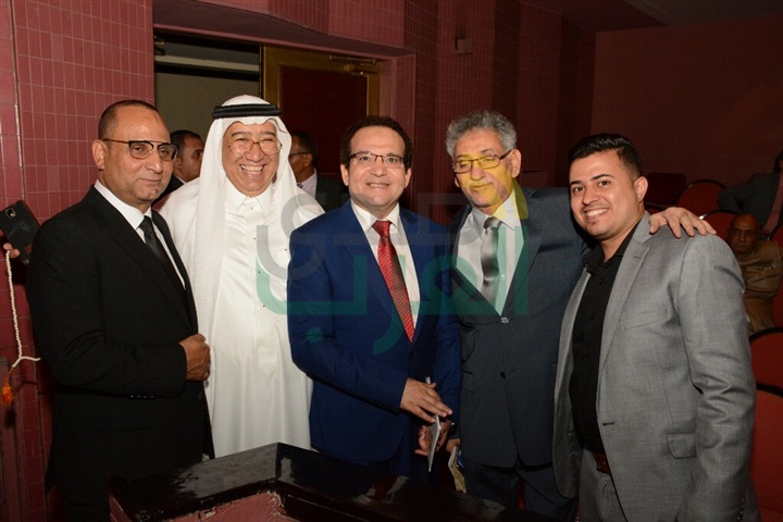 بالصور.. منح شهادات الدكتوراه الفخرية لـ محمد عبده وطلال وبدر بن عبد المحسن بالصور.. منح شهادات الدكتوراه الفخرية لـ محمد عبده وطلال وبدر بن عبد المحسن