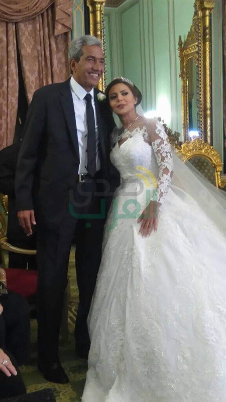 بالصور.. نجوم الفن يحتفلون بزفاف محمد عزمي ودينا السبع بالصور.. نجوم الفن يحتفلون بزفاف محمد عزمي ودينا السبع