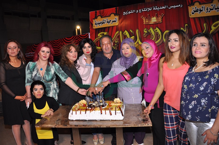 بالصور.. نجمات "حريم السلطانة" يحتفلن بأول عرض مسرحي بالصور.. نجمات "حريم السلطانة" يحتفلن بأول عرض مسرحي