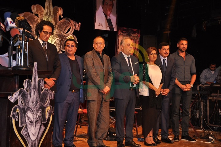 بالصور.. تكريمات نجوم المسرح الكبار بمهرجان جمعية "iti" المصرية