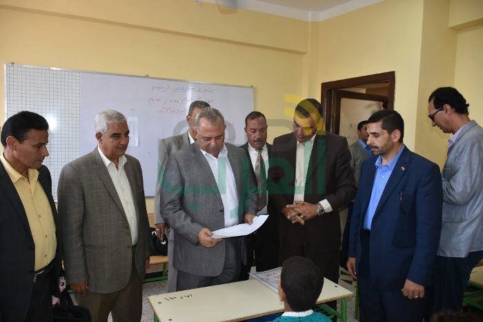 محافظ الشرقية ووكيل التعليم  يتابعان امتحانات الشهادة الابتدائية للفصل الدراسي الثاني