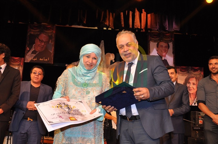 بالصور.. تكريمات نجوم المسرح الكبار بمهرجان جمعية "iti" المصرية