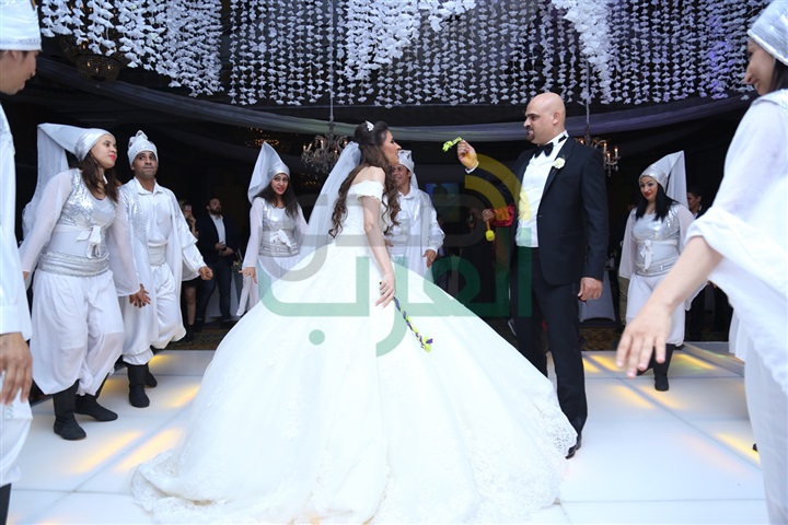 بالصور.. دينا و العسيلي يحتفلون بزفاف " ابراهيم و هند " بحضور المشاهير ونجوم المجتمع بالصور.. دينا و العسيلي يحتفلون بزفاف " ابراهيم و هند " بحضور المشاهير ونجوم المجتمع