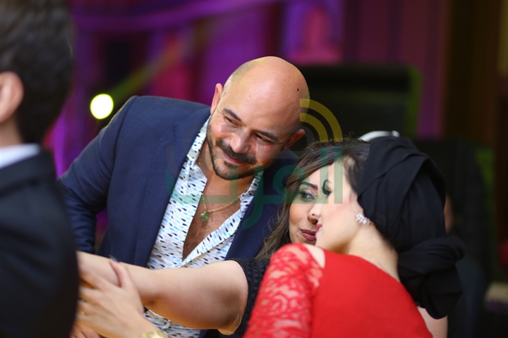 بالصور.. دينا و العسيلي يحتفلون بزفاف " ابراهيم و هند " بحضور المشاهير ونجوم المجتمع بالصور.. دينا و العسيلي يحتفلون بزفاف " ابراهيم و هند " بحضور المشاهير ونجوم المجتمع