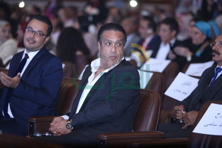 بالصور.. تكريم نجوم الفن و الرياضة المشاهير في حفل تخرج طلاب طيبة ٢٠١٧ بالصور.. تكريم نجوم الفن و الرياضة المشاهير في حفل تخرج طلاب طيبة ٢٠١٧